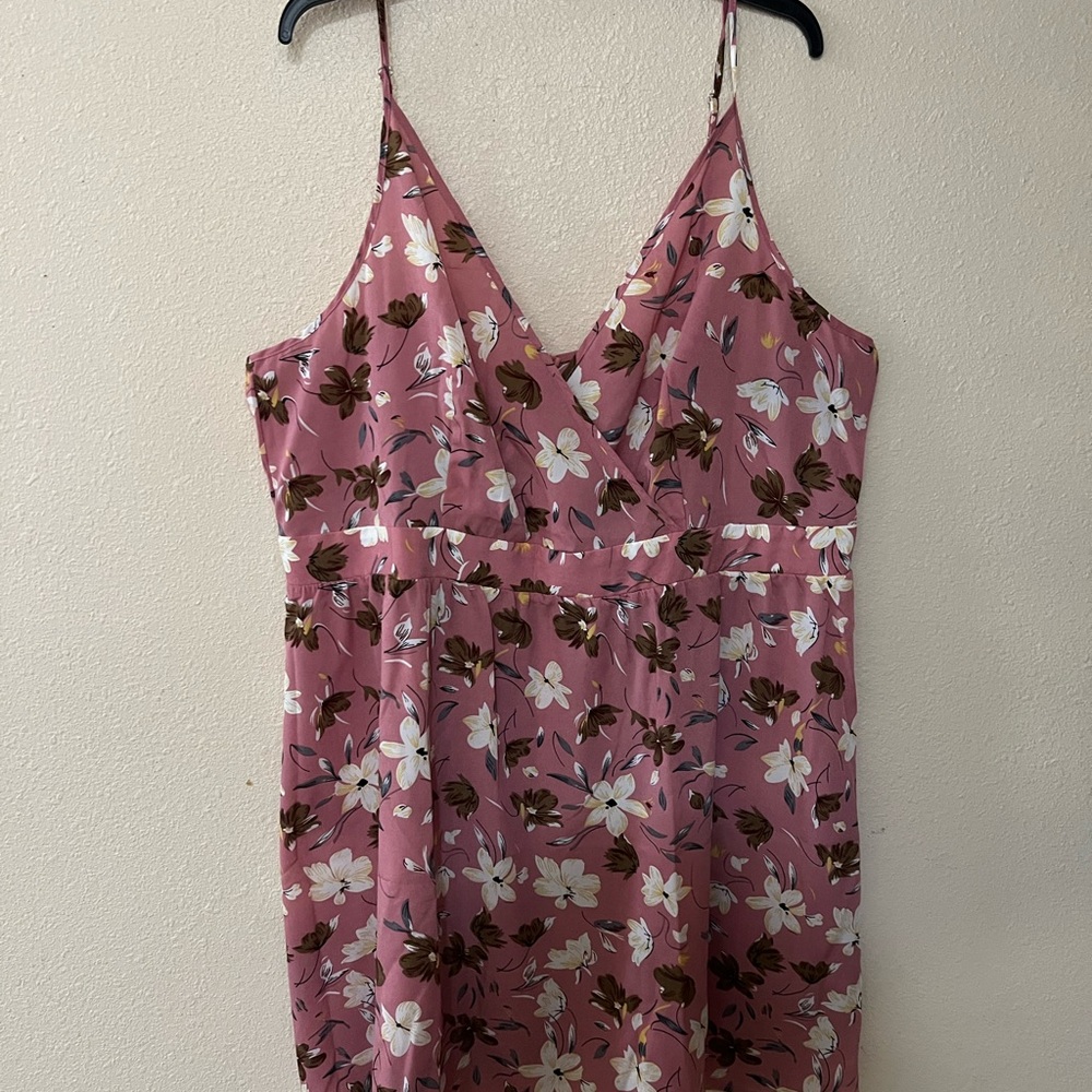 Elegant Pink Floral Dress with Spaghetti Straps